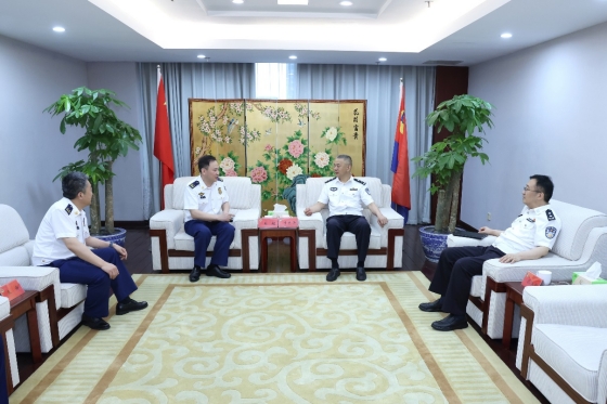 于贵平会见市消防救援支队主要负责人